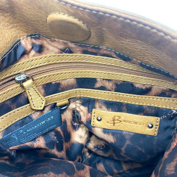 B Makowsky Butter Leather Tan Boho Bucket Bag Crossbody Adjustable Strap Pockets - Picture 15 of 16